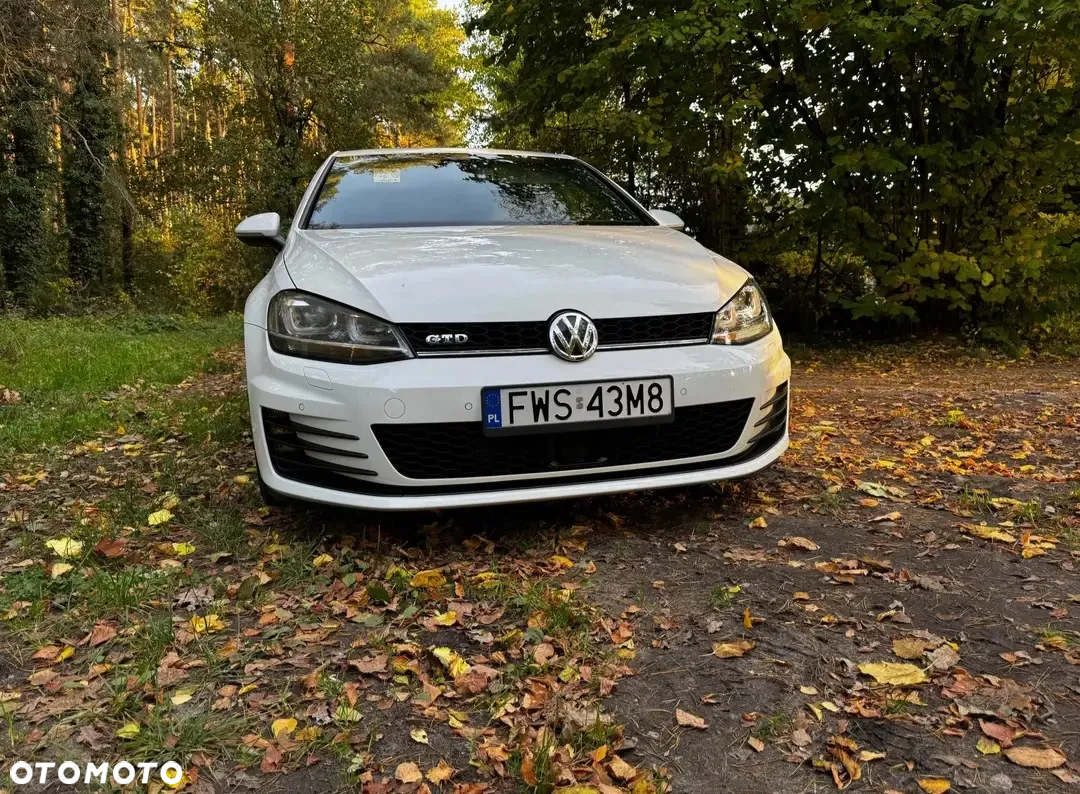 Volkswagen Golf VII 2.0 TDI BMT GTD DSG - 2