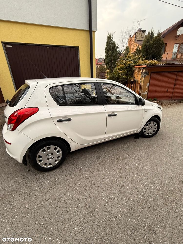 Hyundai i20 1.1 CRDi Classic + - 3