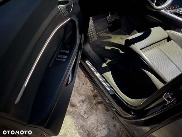 Audi e-tron - 8