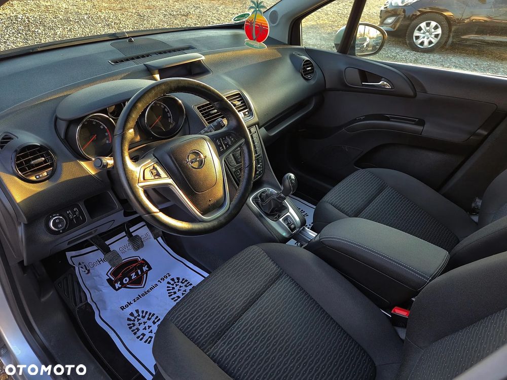 Opel Meriva 1.4 T Essentia - 14