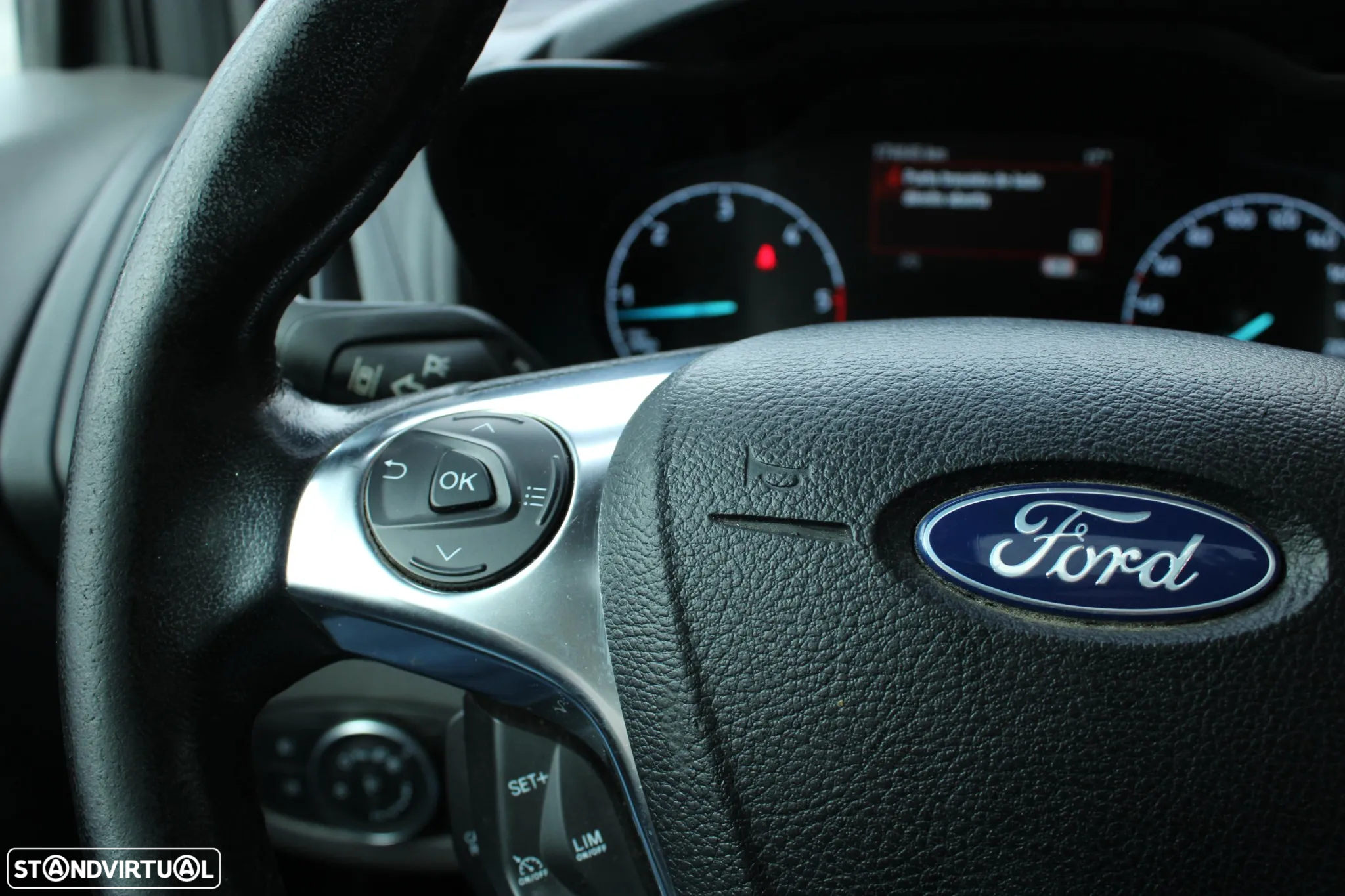 Ford Tourneo Connect Grand 1.5 TDCi Titanium - 21
