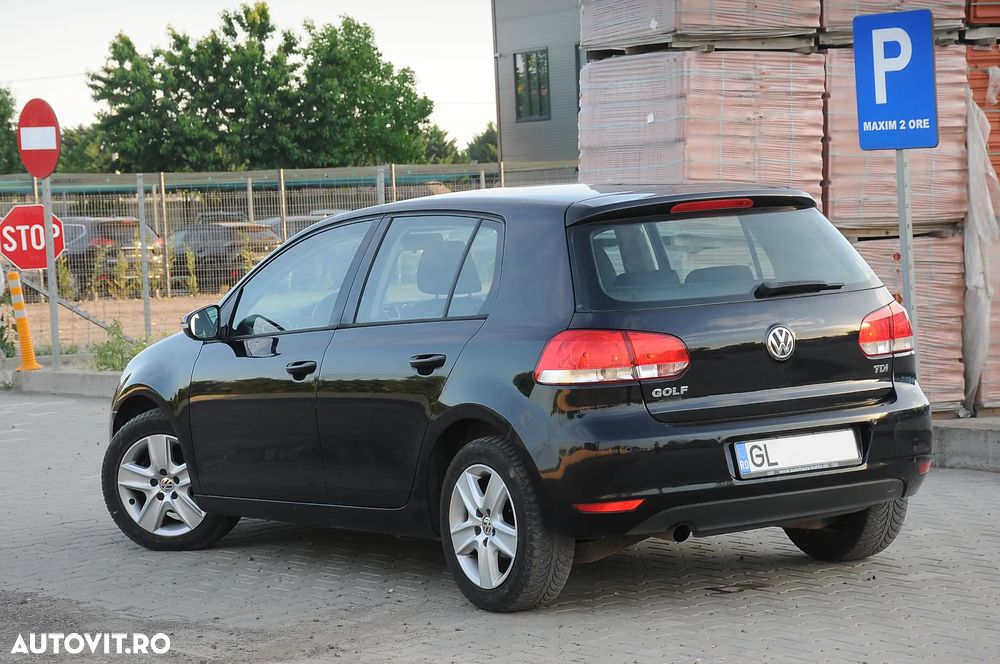 Volkswagen Golf 1.6 TDI DPF Comfortline - 4