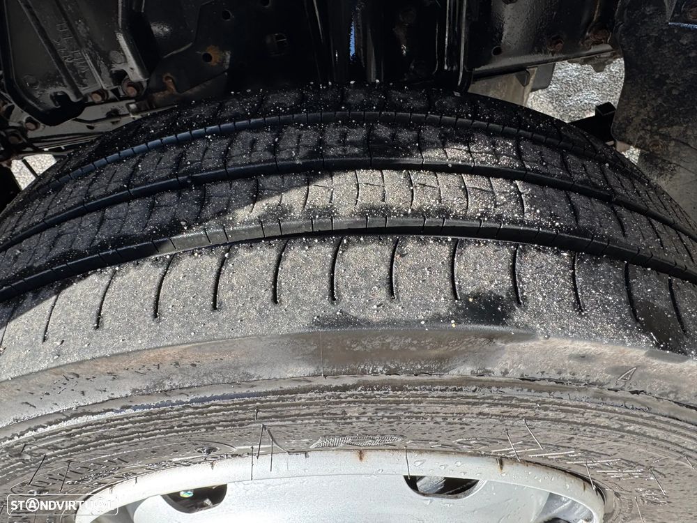 Mitsubishi FUSO CANTER 7C15 - 7