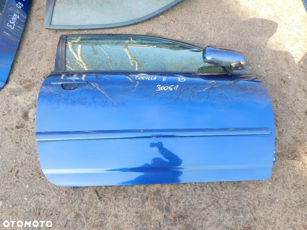 toyota corolla E12 3D drzwi kolor 8P4 nr 30051 WYSYŁKA - 1