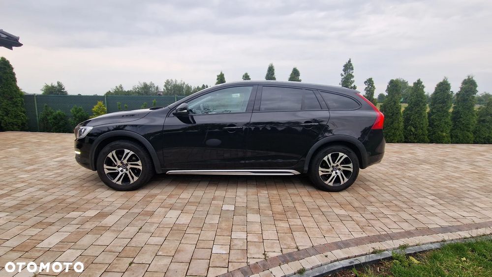 Volvo V60 Cross Country D3 - 1