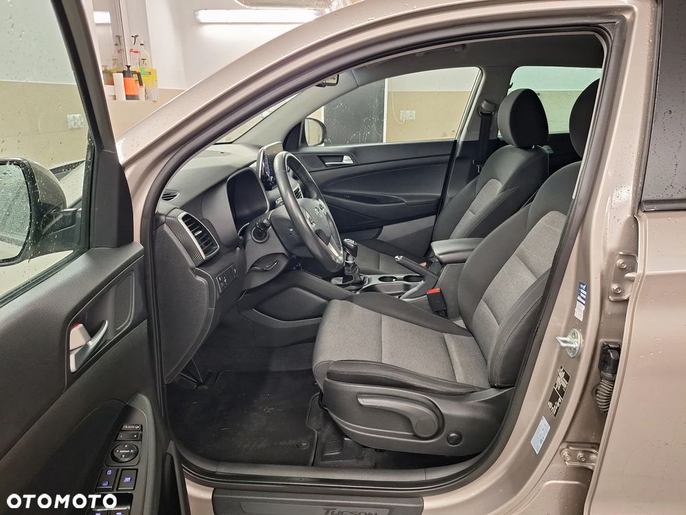 Hyundai Tucson 1.6 GDi Comfort 2WD - 10