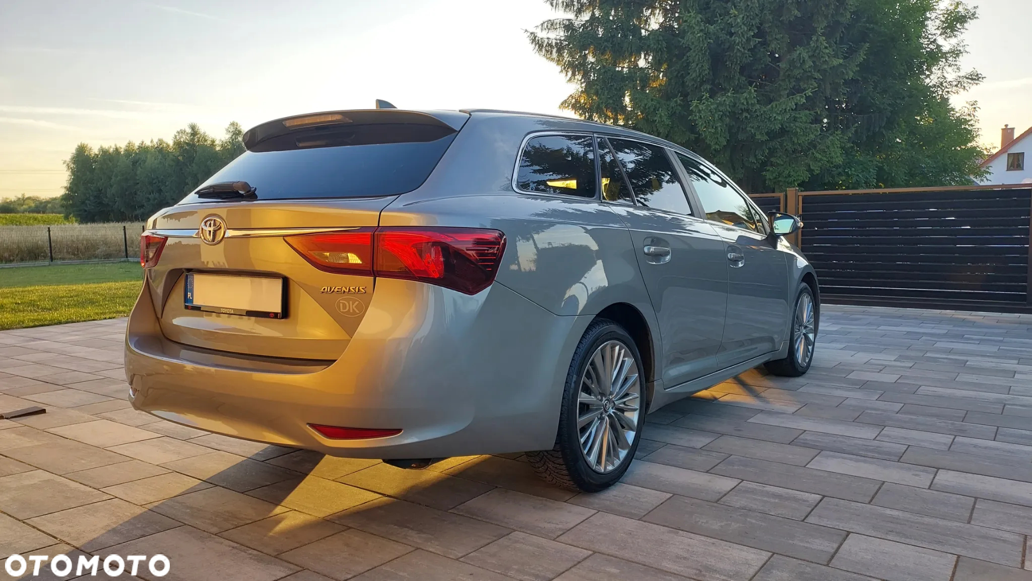 Toyota Avensis - 6