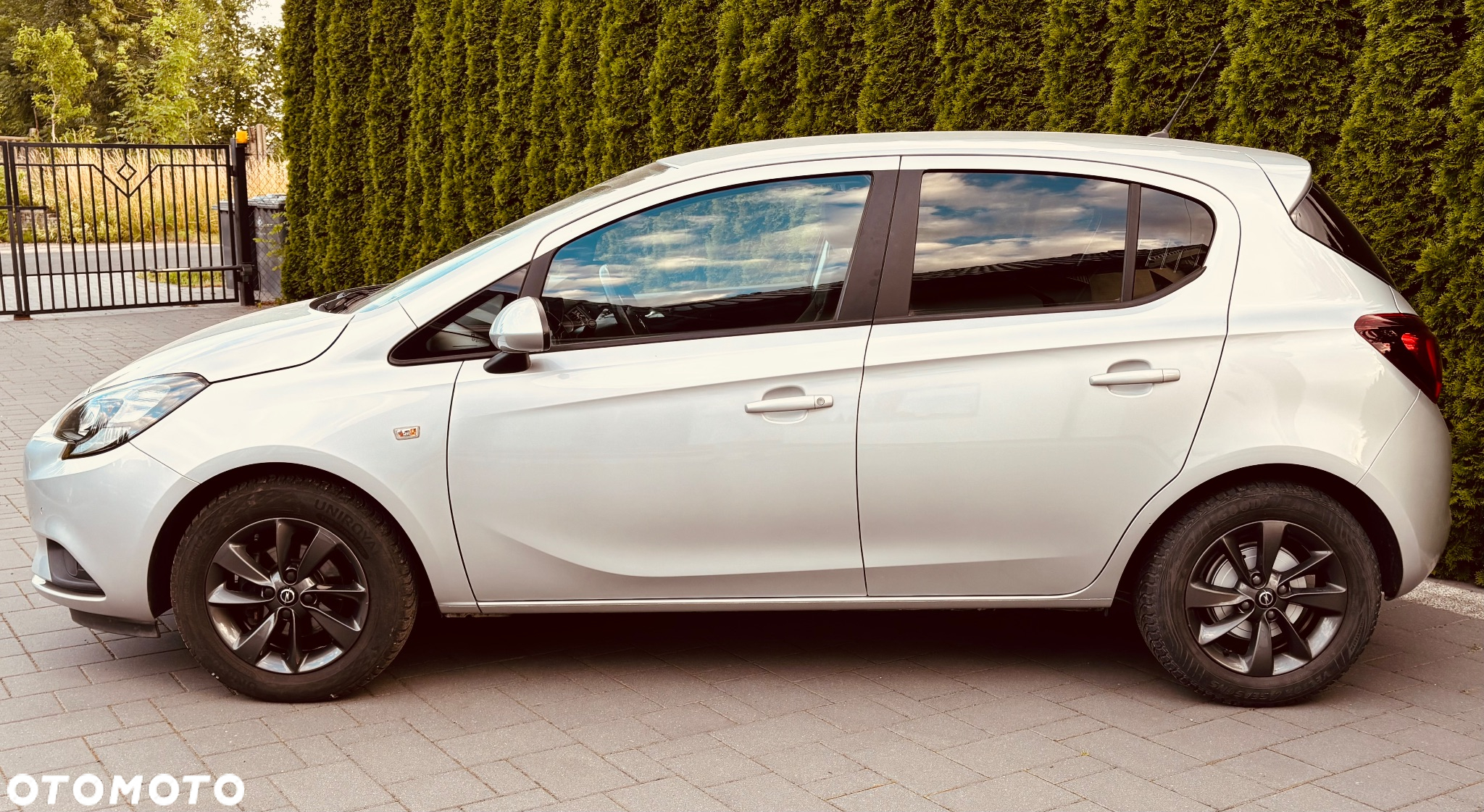 Opel Corsa 1.4 120 Jahre - 10