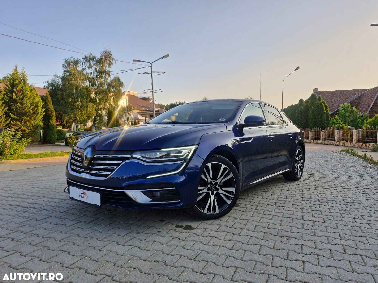 Renault Talisman Blue dCi EDC Initial Paris - 1