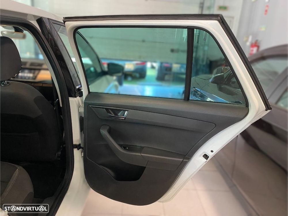 Skoda Fabia Break 1.4 TDi Ambition - 16