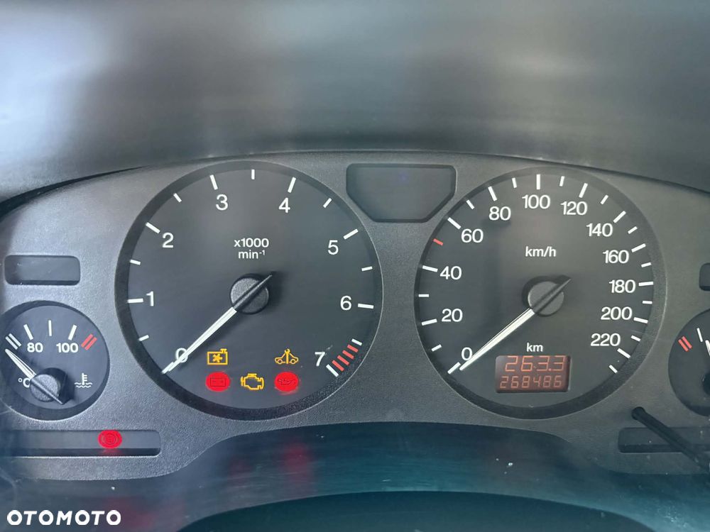 Opel Zafira 1.8 16V Elegance - 8