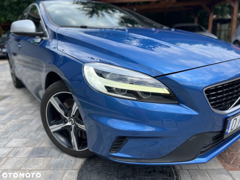 Volvo V40 D2 Drive-E R-Design Momentum - 12