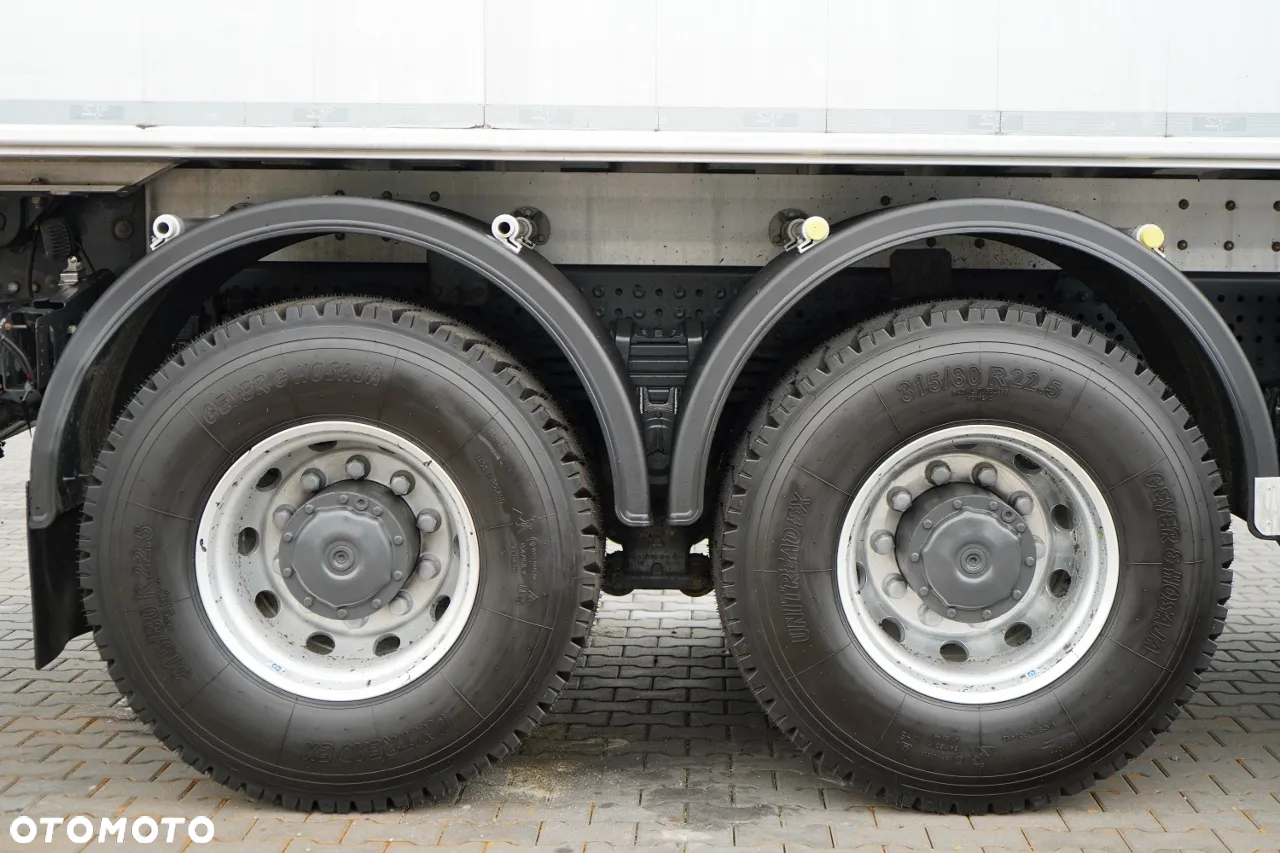 Mercedes-Benz AROCS 3243 / 8x4 / WYWROTKA 20m3 / TYLNOZSYP / EURO 6 / OPONY 100 % / ŁADOWNOŚĆ: 19,500 KG / HYDROKLAPA - 24