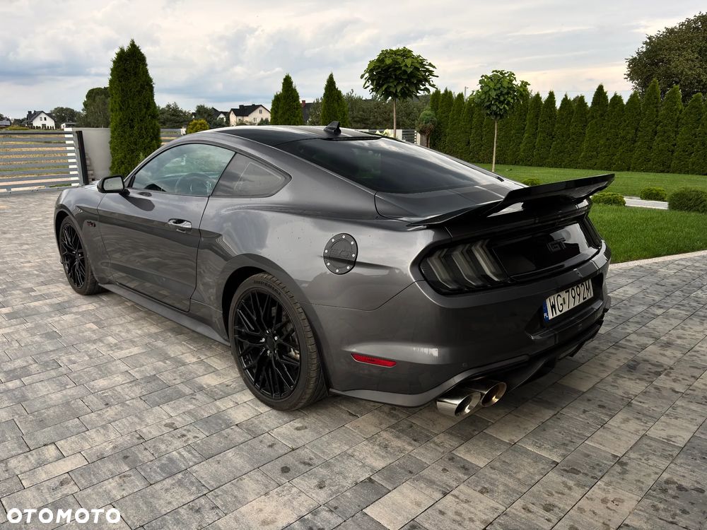 Ford Mustang - 6