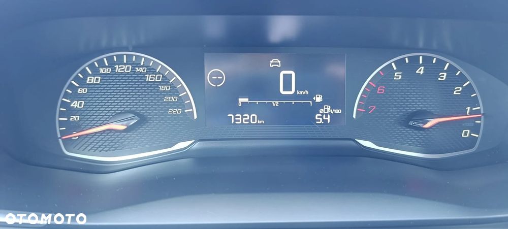 Peugeot 208 1.2 PureTech Active S&S - 11