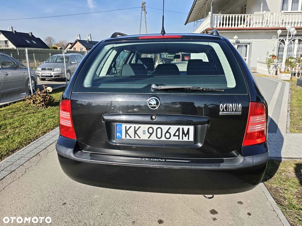 Skoda Octavia 1.6 Tour - 20