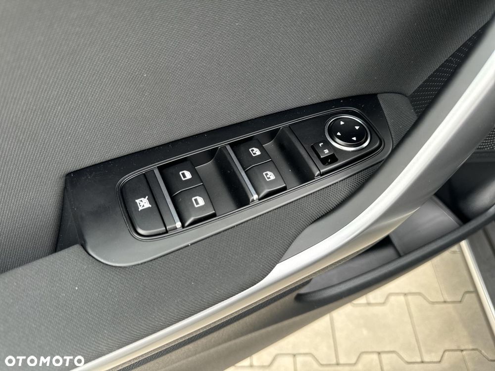 Kia XCeed 1.5 T-GDI M - 19