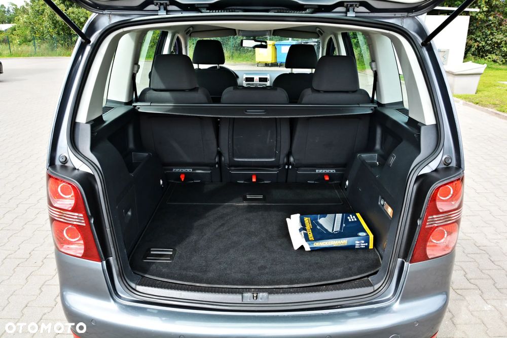 Volkswagen Touran 1.6 Basis - 14