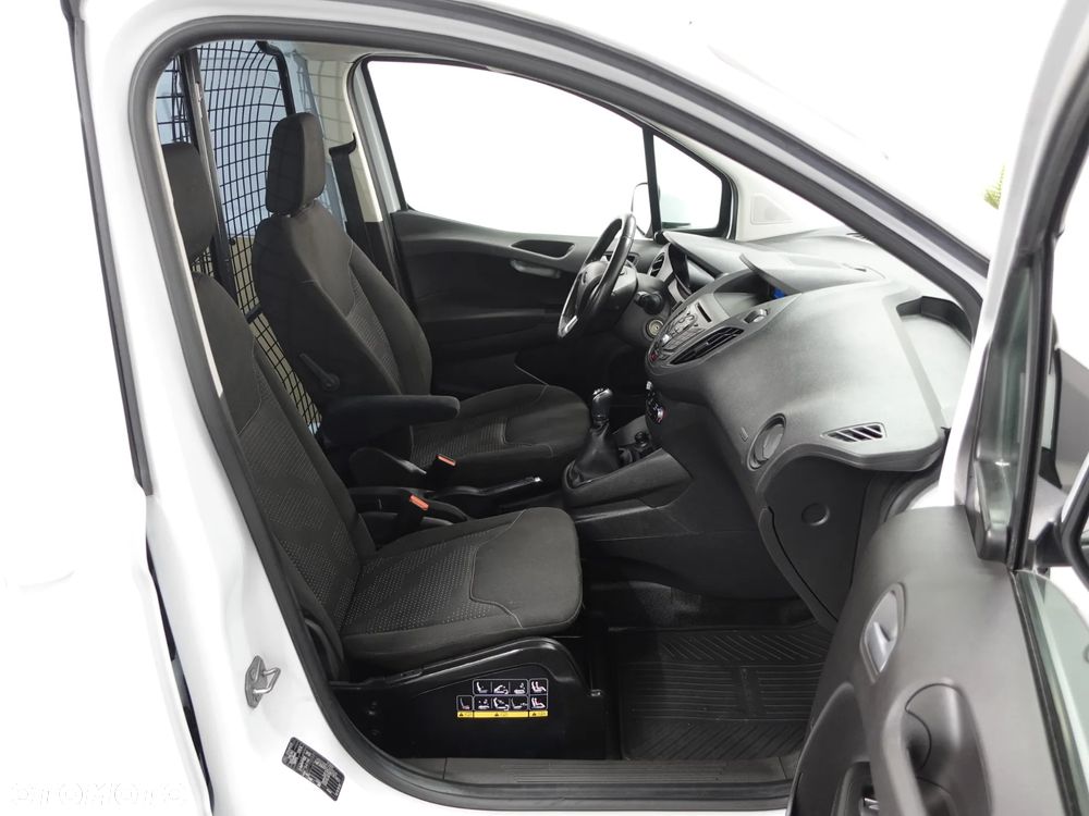 Ford Transit COURIER - 25
