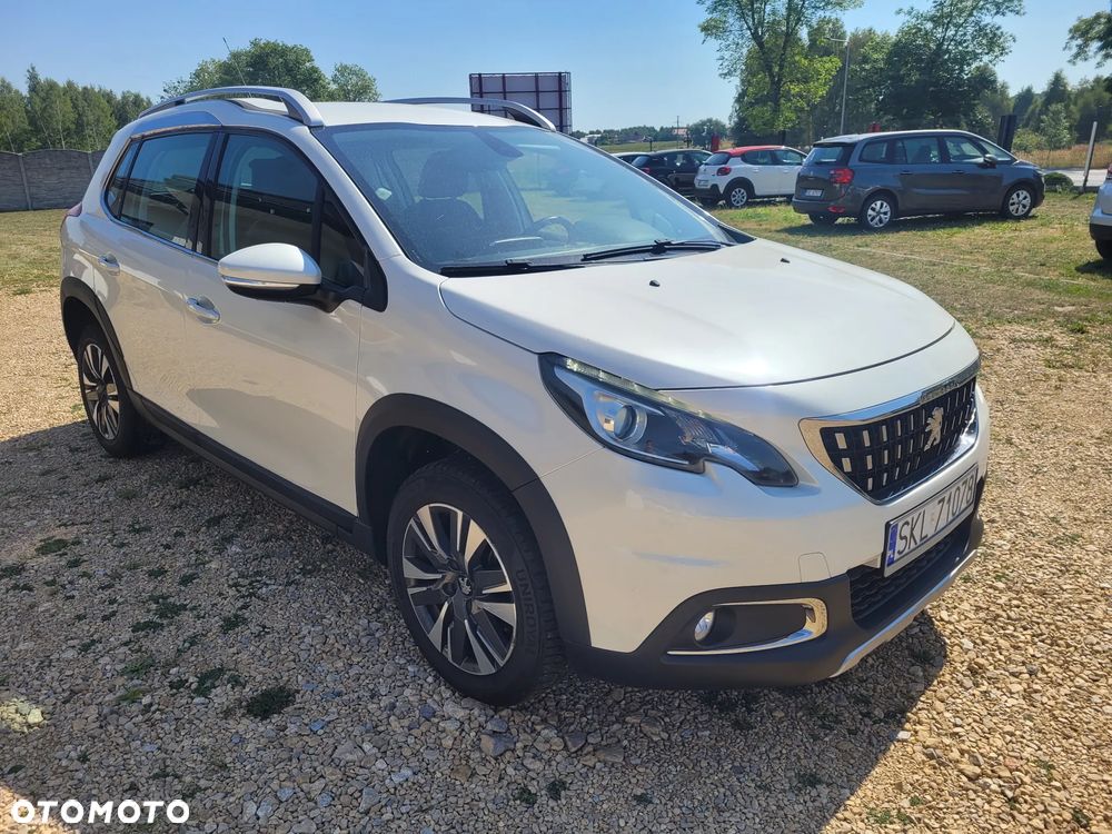 Peugeot 2008 PureTech 110 Stop&Start EAT6 Allure - 4