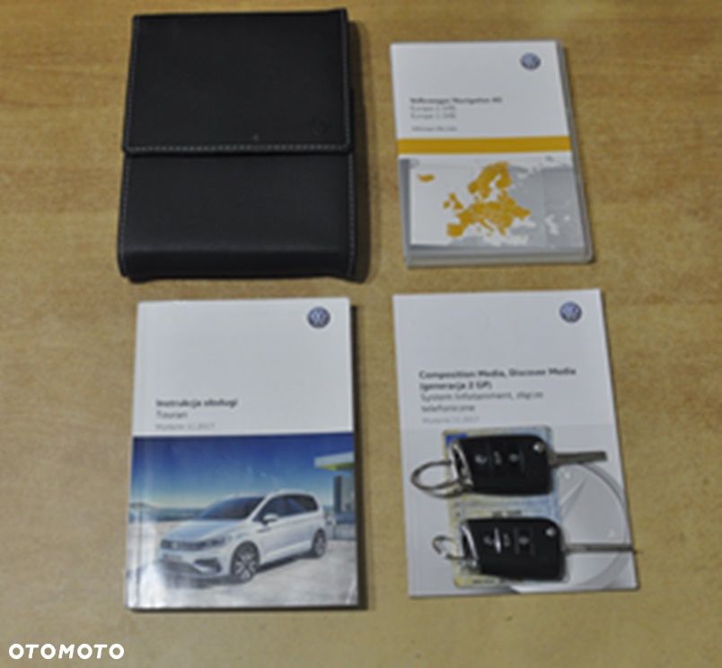 Volkswagen Touran 1.8 TSI BMT Highline DSG - 29