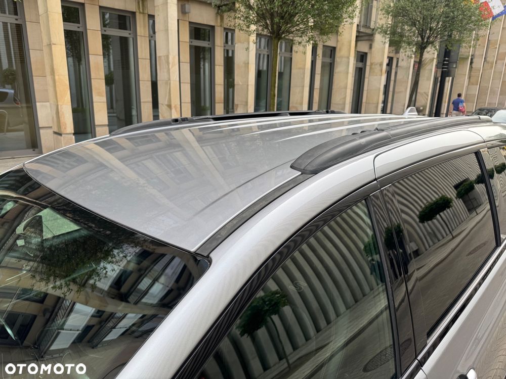 Chrysler Pacifica - 12