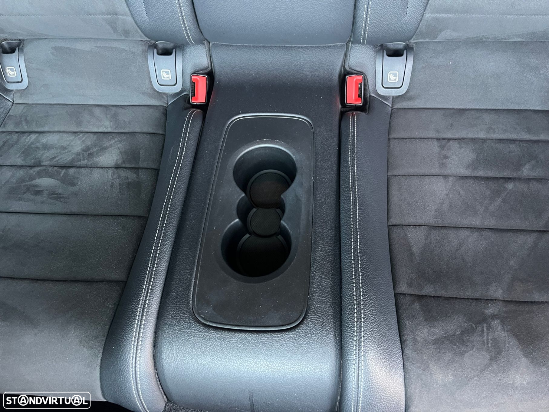 Mercedes-Benz E 220 d Coupe 9G-TRONIC AMG Line - 49