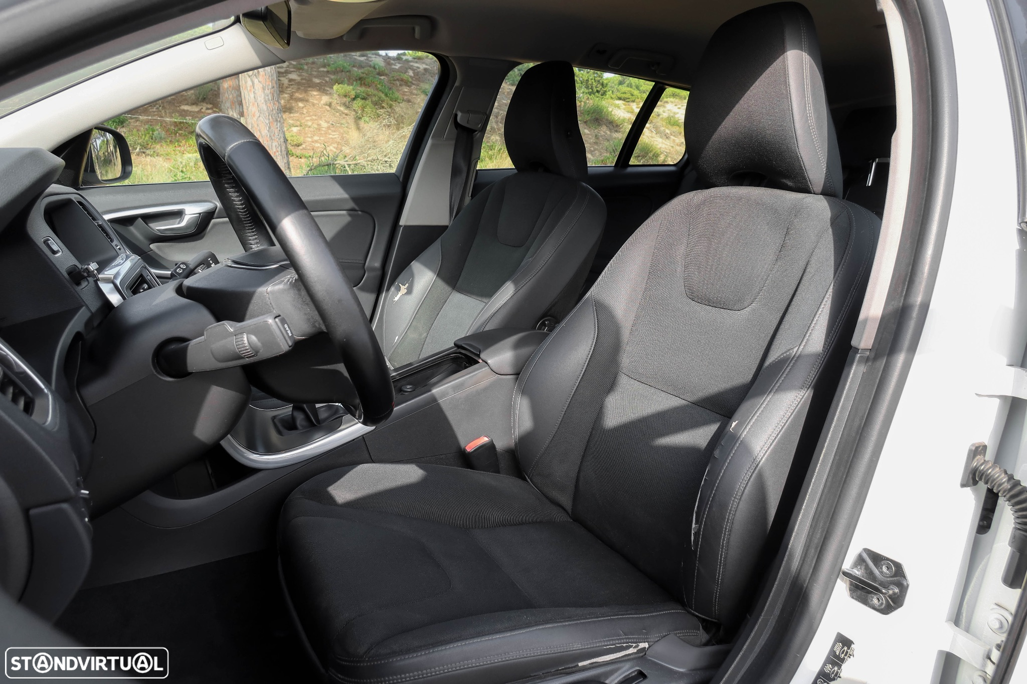 Volvo V60 1.6 D2 Drive Momentum Start/Stop - 6