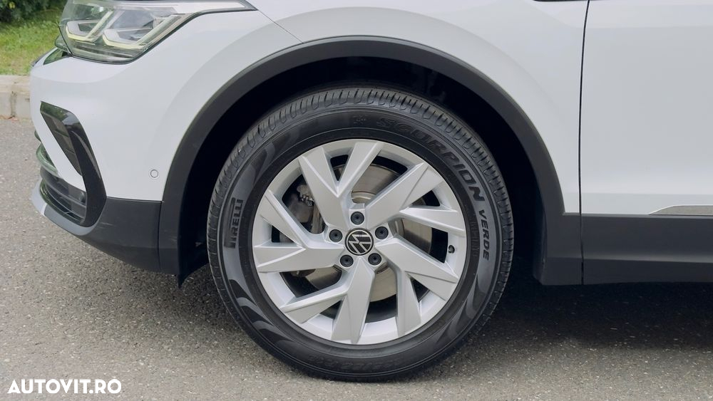 Volkswagen Tiguan 2.0 TDI SCR 4MOTION DSG Elegance - 14