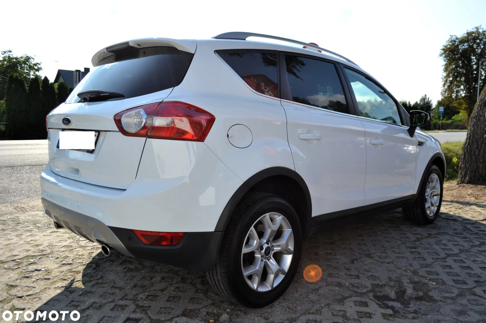 Ford Kuga 2.0 TDCi 4x4 Trend - 4