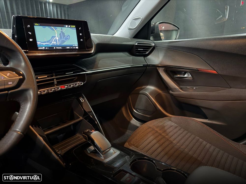 Peugeot e-2008 50 kWh Active - 17