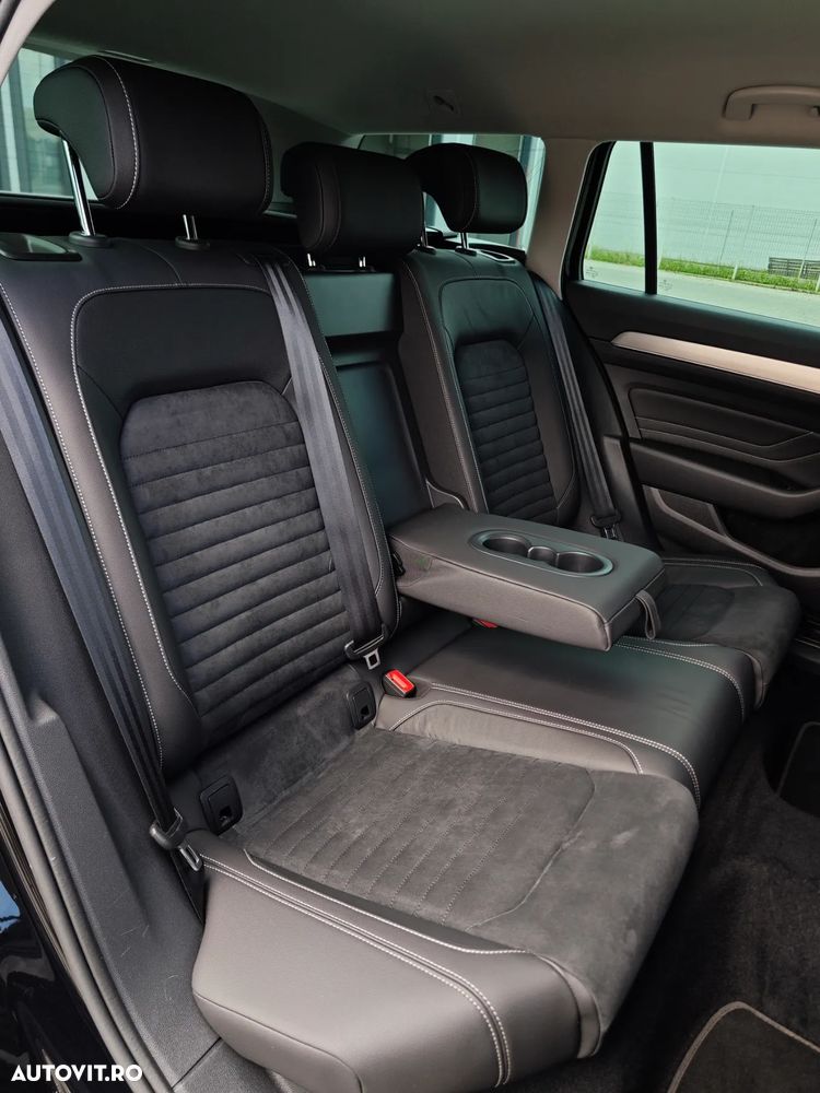 Volkswagen Passat Variant 2.0 TDI DSG Elegance - 16