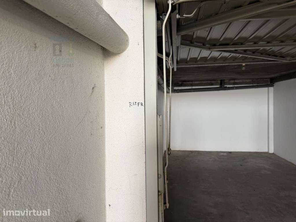 Box Garagem Fechada no Centro do Entroncamento - Grande imagem: 5/19