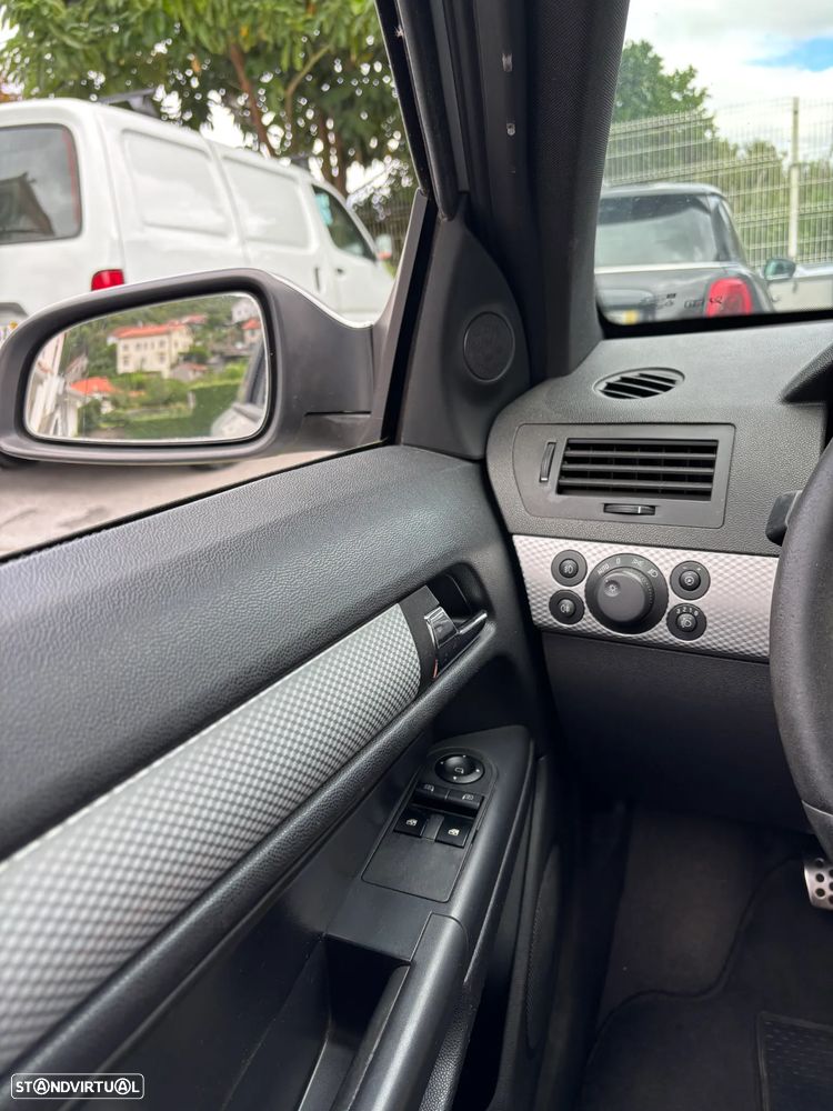 Opel Astra GTC 1.7 CDTi - 13