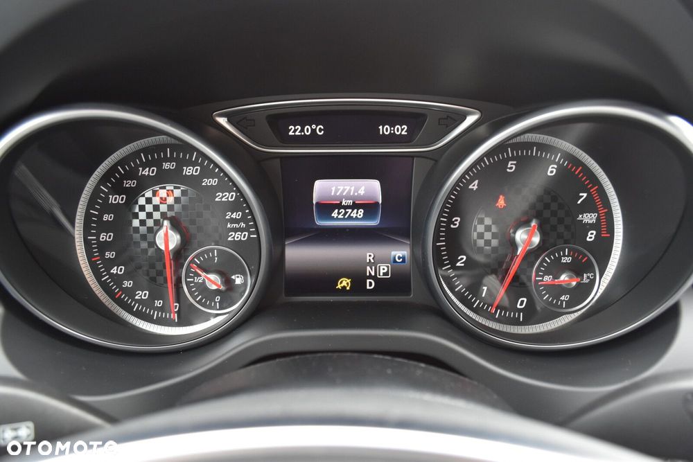 Mercedes-Benz Klasa A 180 7G-DCT AMG Line - 13
