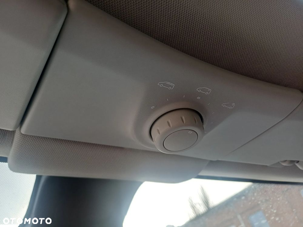 Renault Espace 1.6 dCi Energy Zen EDC 7os - 27