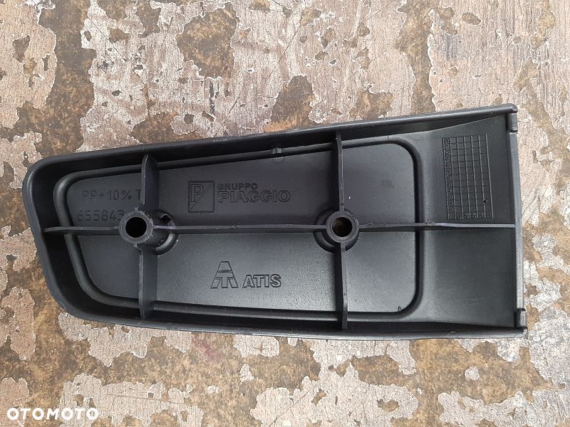 Podnóżek Piaggio MP3 250 300 400 - 6