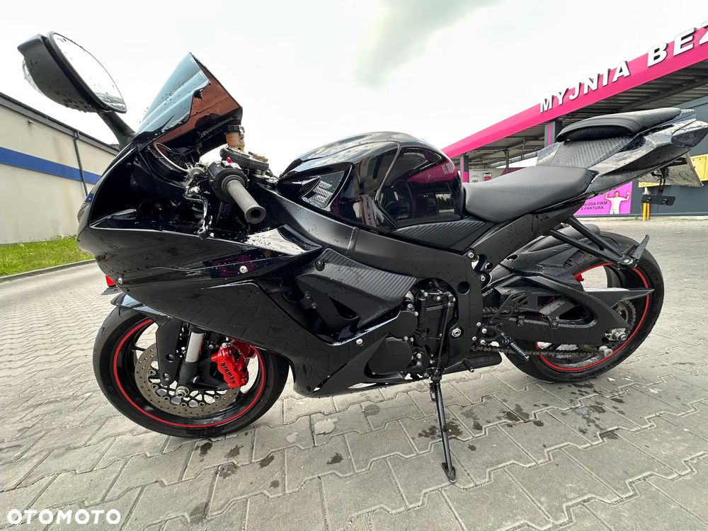 Suzuki GSX-R - 12