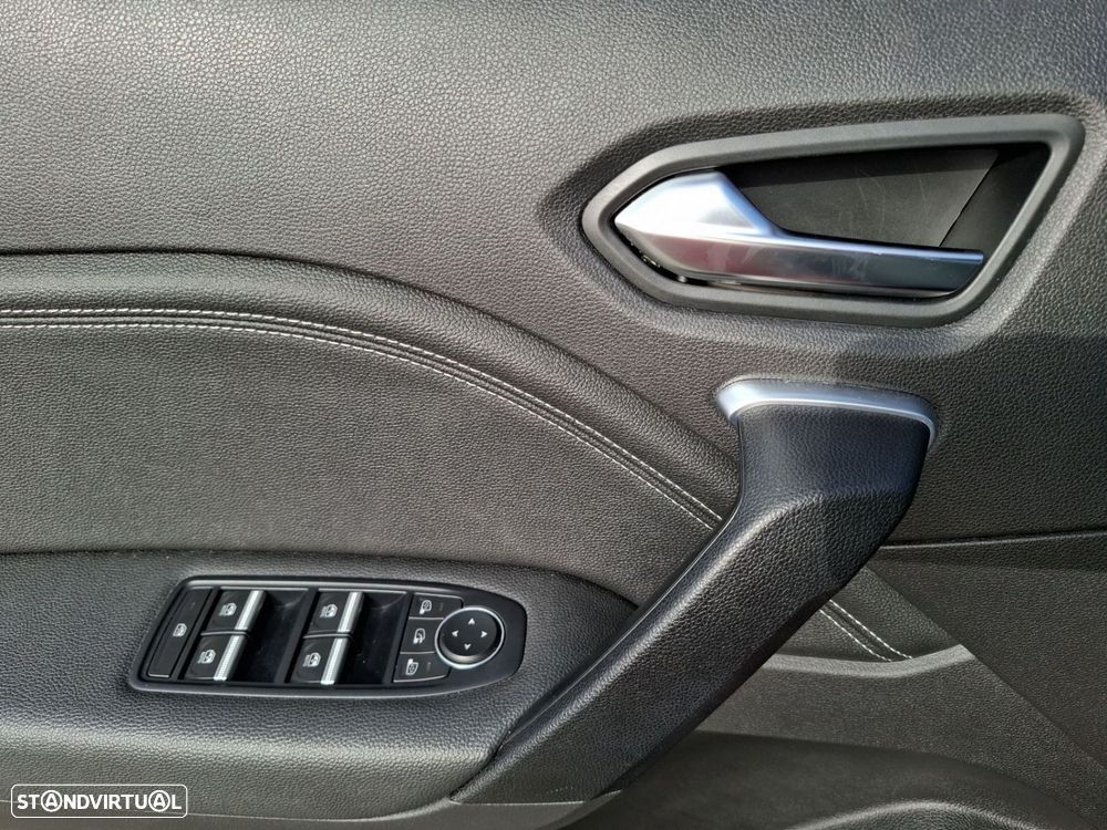 Renault Captur 1.0 TCe Techno Bi-Fuel - 20