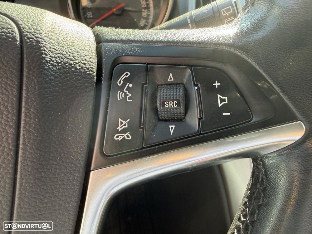 Opel Astra 1.3 CDTi - 11
