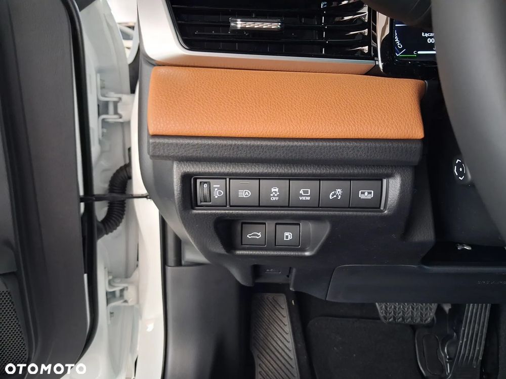 Toyota Camry 2.5 Hybrid Dynamic Force Executive e-CVT - 16