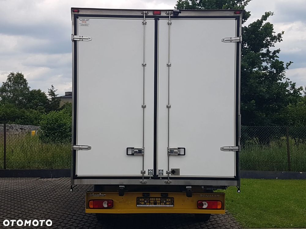 Renault MASTER KONTENER 8EP 4,22x2,22x2,22 KLIMA KRAJOWY MANUAL  6-BIEGÓW DMC 3500 KG - 16