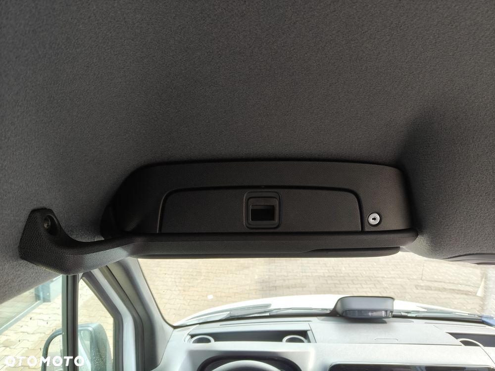 Mercedes-Benz Sprinter 317 CDI Furgon Ekstra długi 4325+mm Brygadówka - 24