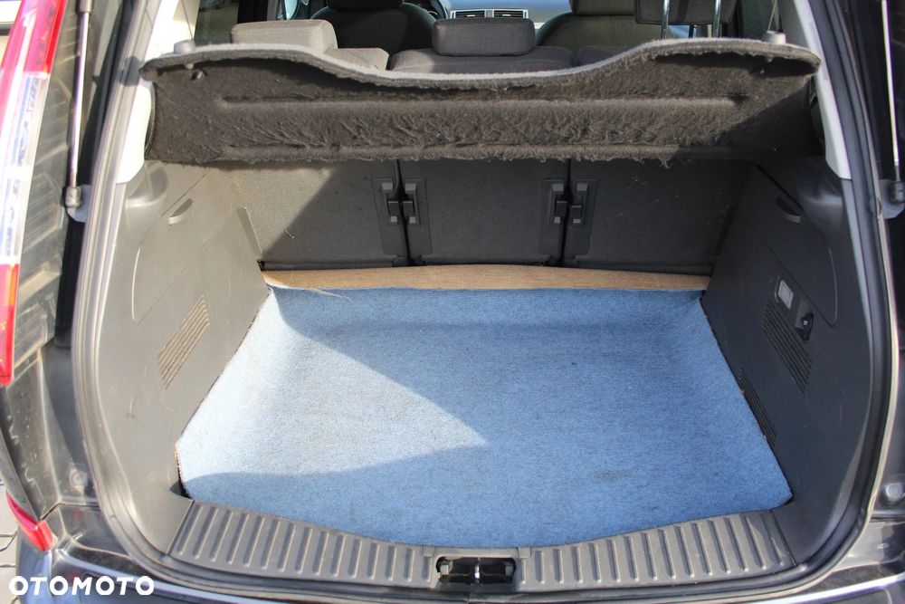 Ford C-MAX - 17