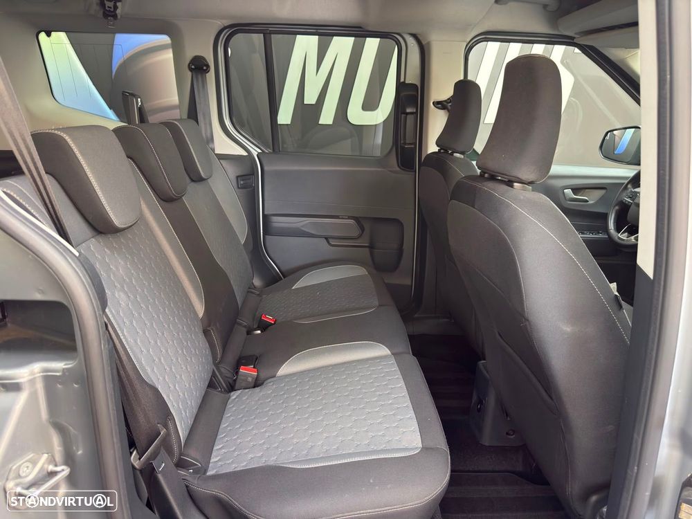 Ford Tourneo Courier 1.0 EcoBoost Titanium - 46