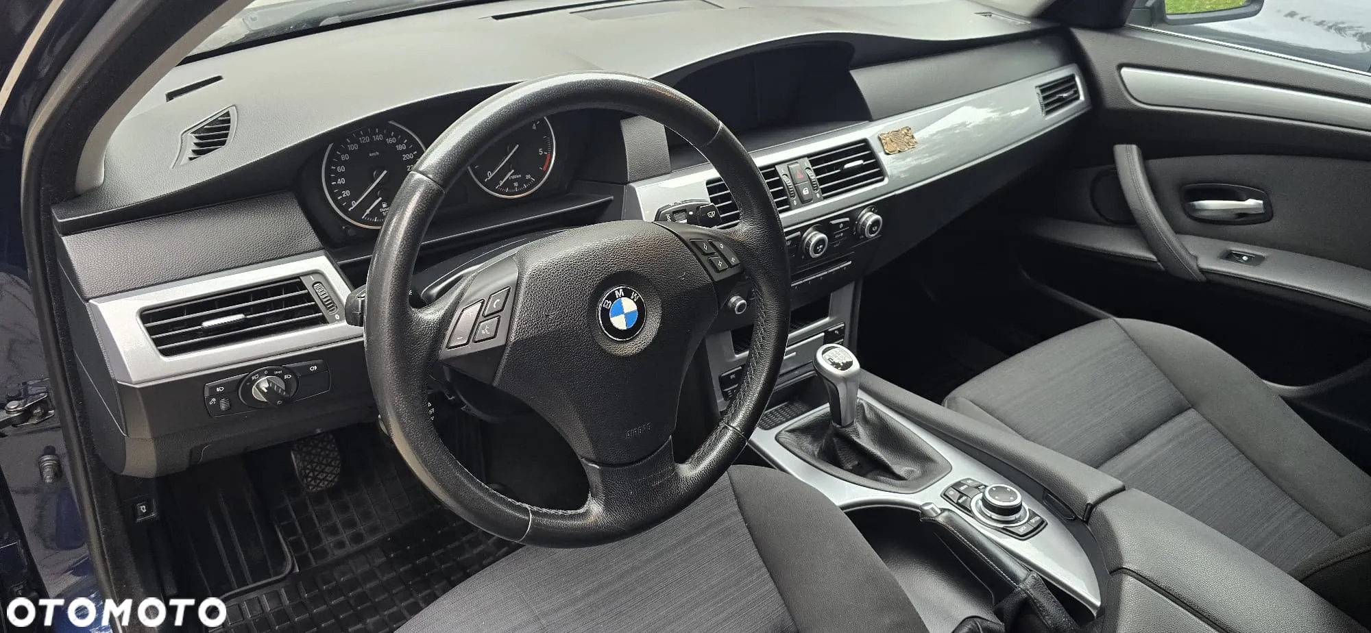 BMW Seria 5 520d - 3