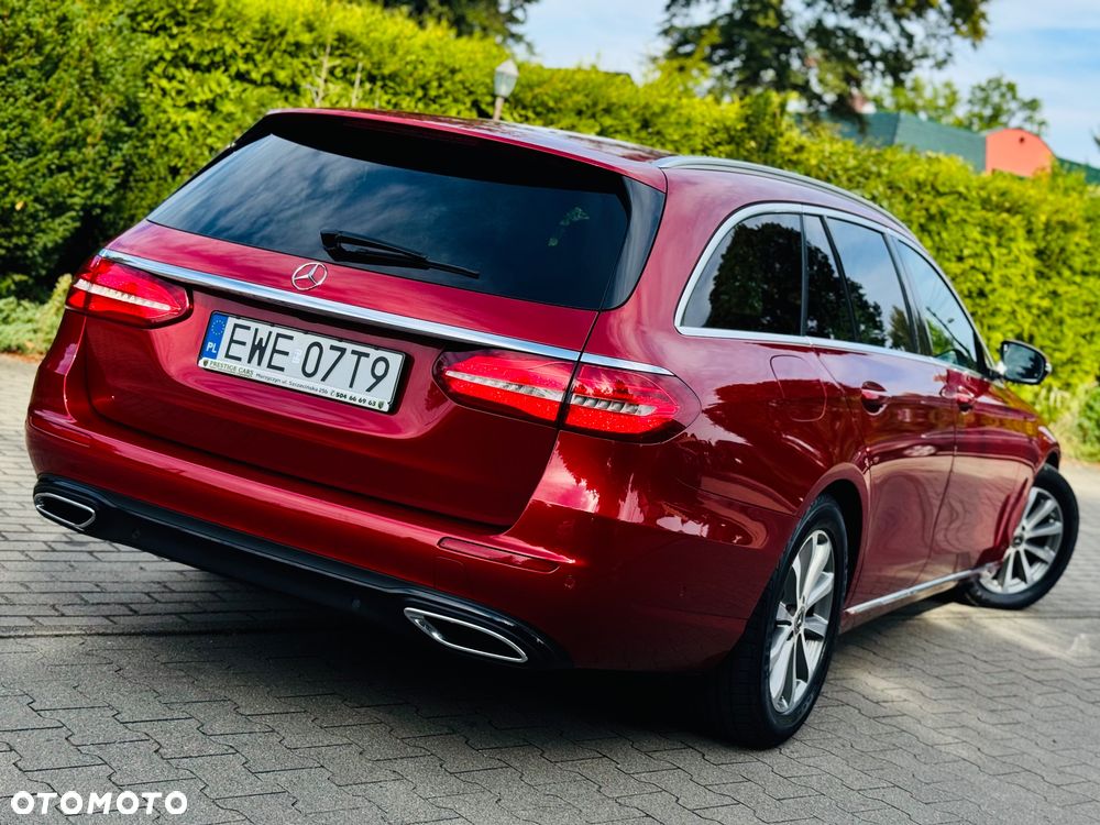 Mercedes-Benz Klasa E 220 d T 9G-TRONIC Exclusive - 9
