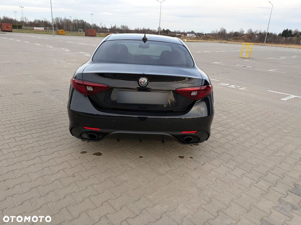 Alfa Romeo Giulia 2.0 Turbo Veloce - 5