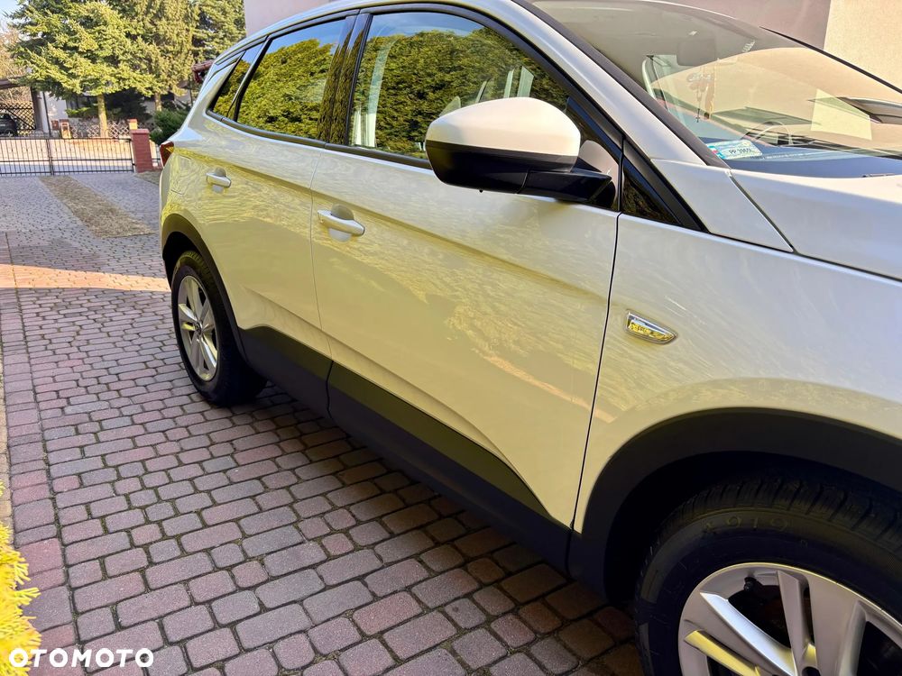 Opel Grandland X 1.2 T Enjoy S&S - 3