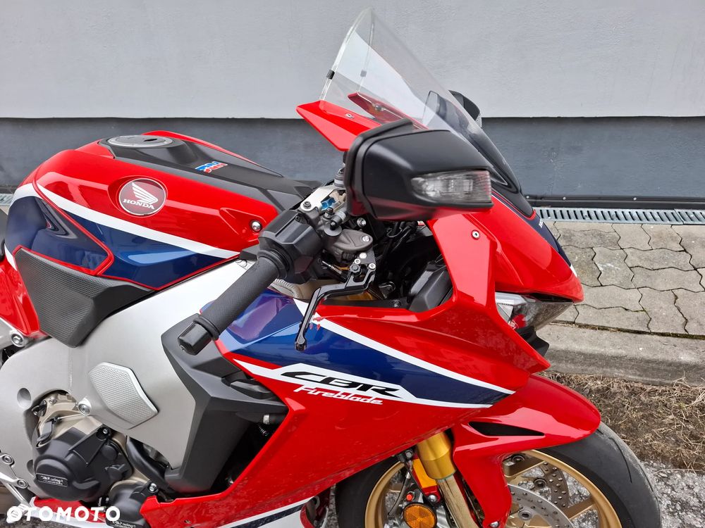 Honda CBR - 11